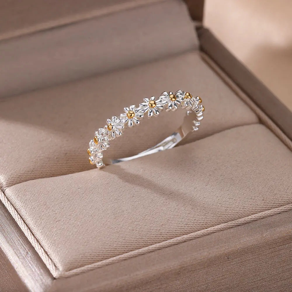Vintage Daisy Rings For Women Cute Flower Ring Adjustable Open Cuff Wedding Engagement Rings Female Jewelry Bague