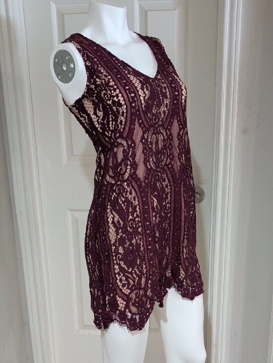 Retro Y2K C-Neck Sleeveless Lace Tunic Dress in Deep Plum Women's Medium